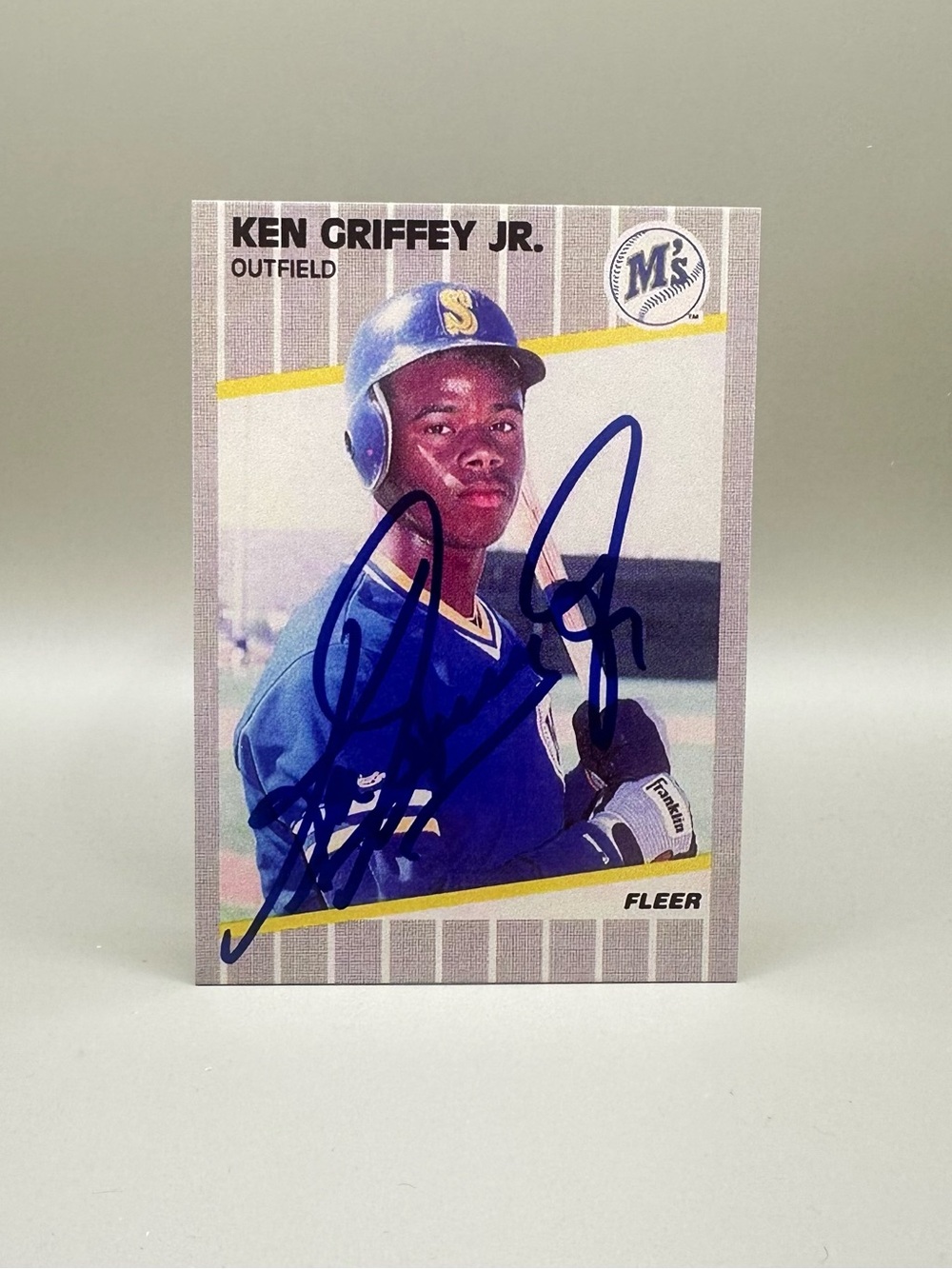 Ken Griffey Jr Signed Rookie 1989 Fleer #548 Novelty Baseball Card.